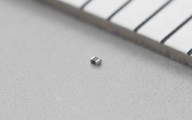 World's Smallest Ferrite Bead Noise Filter