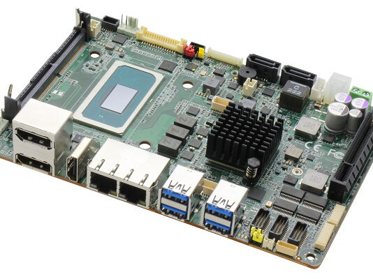 AAEON EPIC-TGH7 board in white background