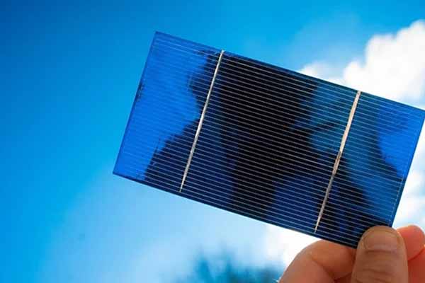 Semiconductors in Solar Photovoltaic