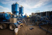 Hydraulic Fracturing Dual Engine Systems