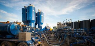 Hydraulic Fracturing Dual Engine Systems