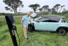 Easee, Renault Finish First Solar-Powered UK EV Journey Easee